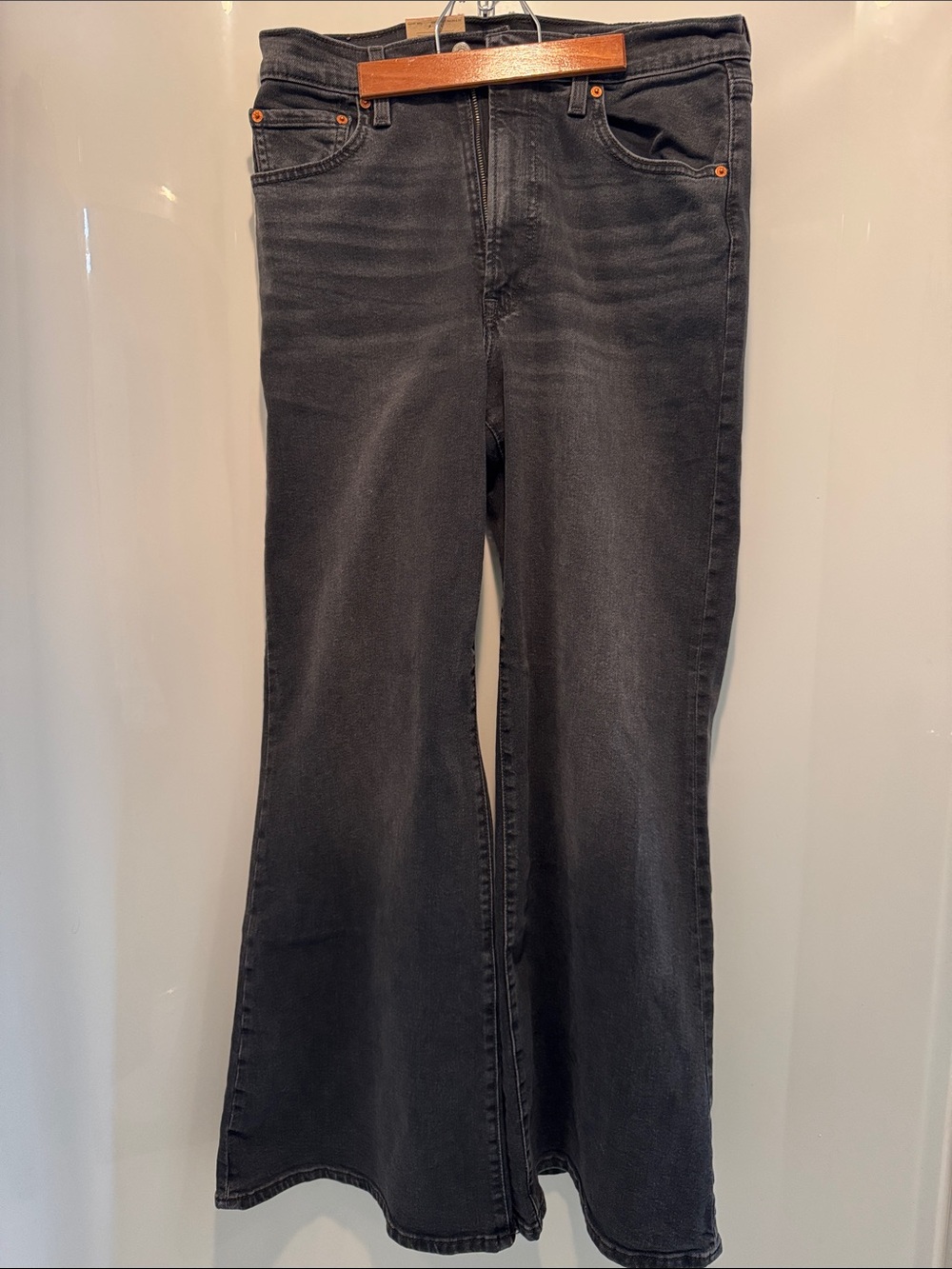 NEW Levi’s Ribcage Bells Black Jeans 31x32